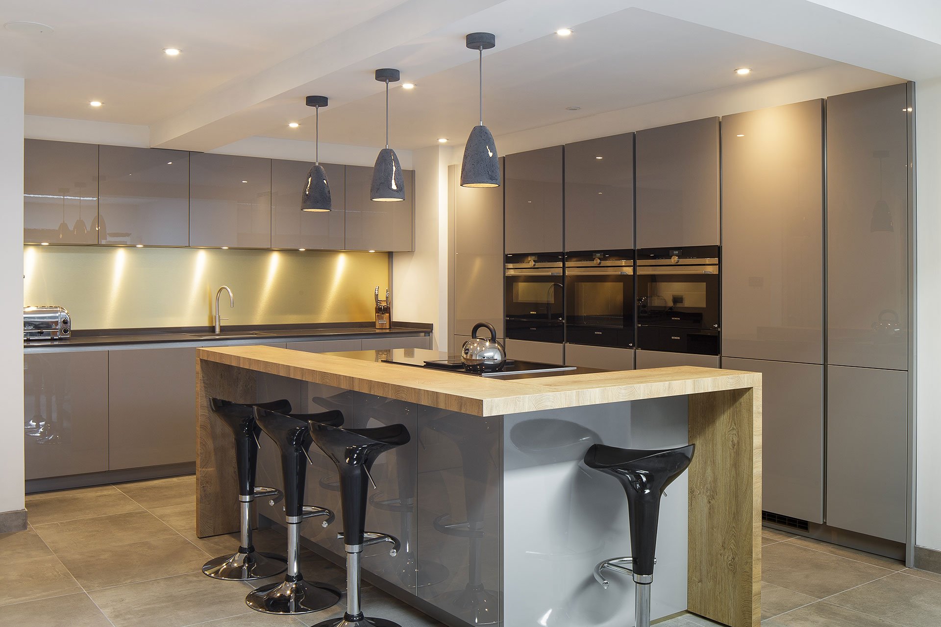 roundhay leeds gloss grey kitchen full