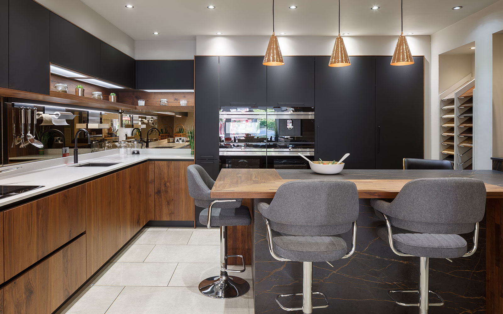 Walnut veneer black lacquered kitchen 1