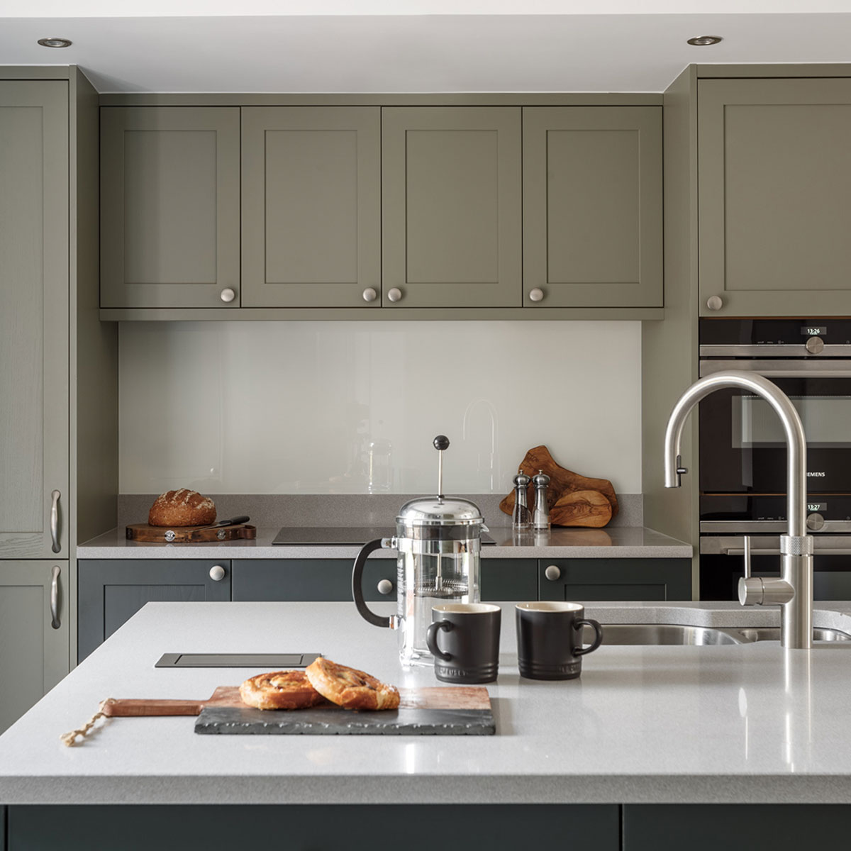 30mm quartz worktops