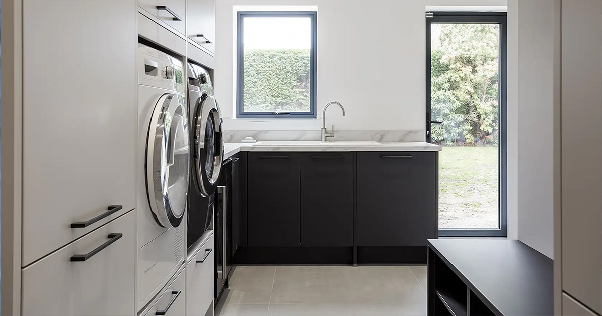 Utility Room in white