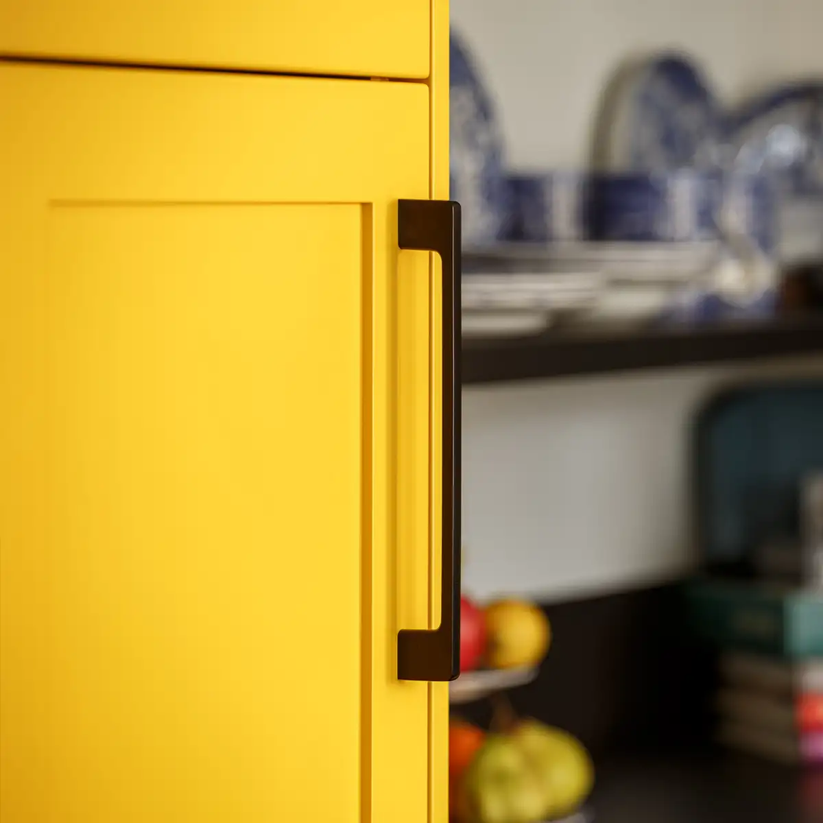 yellow shaker kitchen doors