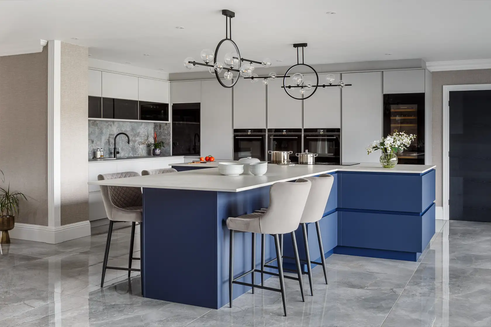 handleless kitchens